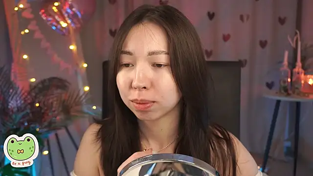 Snapshot of Sarah_Son chatting on 02-17-25, 05:36 Sarah Son online show from 02-17-25, 05:36