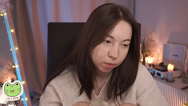 Snapshot of Sarah_Son chatting on 03-07-25, 11:51 Sarah Son online show from 03-07-25, 11:51