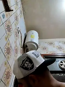 Snapshot of Magicman09@xh chatting on 02-22-26, 04:30 Magicman09xh online show from 02-22-26, 04:30