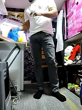 Snapshot of Magicman09@xh chatting on 03-01-26, 05:13 Magicman09xh online show from 03-01-26, 05:13