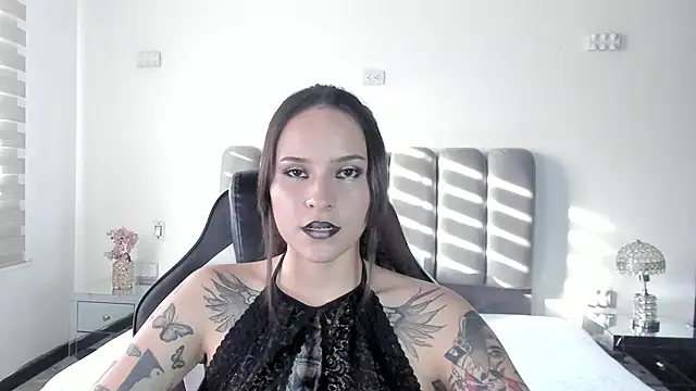 AnnyThompson  online show from 03-09-26, 10:02