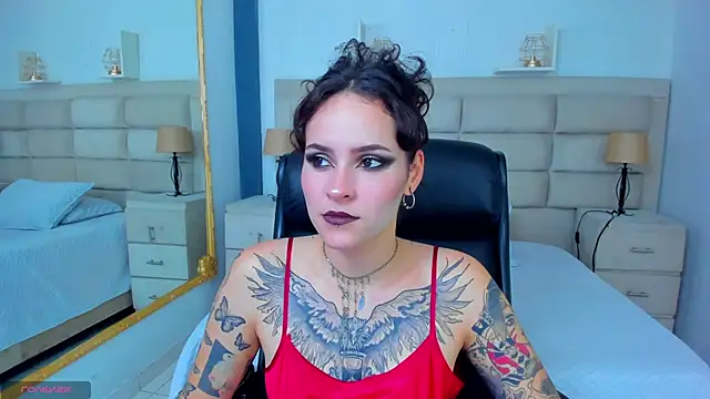 AnnyThompson  online show from 10-21-25, 09:36