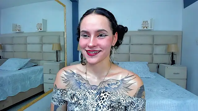 AnnyThompson  online show from 09-10-25, 09:47