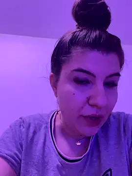 xqueenyasmine online show from 12-01-25, 09:26