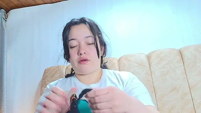 Zoe Curvy online show from 01-12-26, 12:23