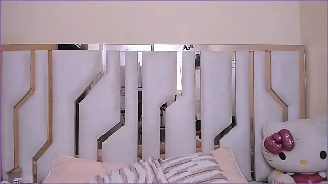 TifanyChill online show from 12-21-25, 07:48