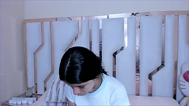 TifanyChill online show from 11-19-25, 07:03