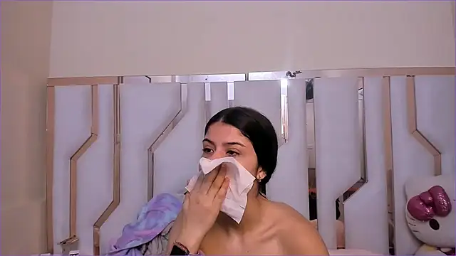 TifanyChill online show from 12-18-25, 08:23