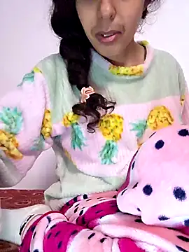 Snapshot of altinya chatting on 02-19-26, 12:24 altinya online show from 02-19-26, 12:24