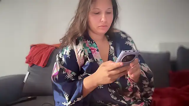 minette-sexy online show from 09-10-25, 08:13