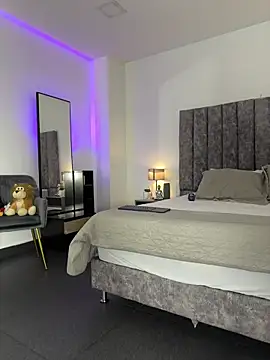 milaivanova online show from 10-11-25, 12:28