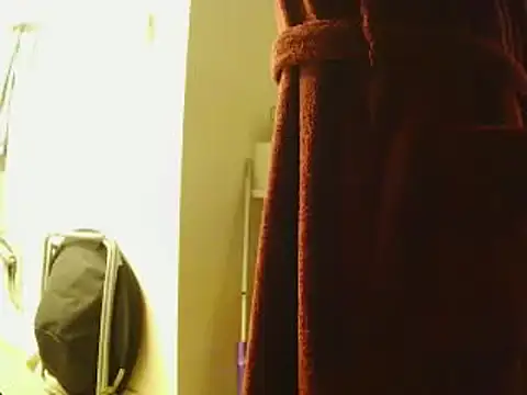 Snapshot of L0cKyseven77 chatting on 03-05-25, 02:46 L0cKyseven77 online show from 03-05-25, 02:46