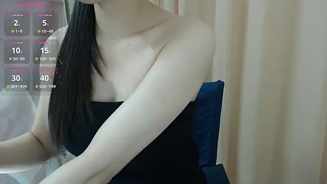 Snapshot of KaleAnisa chatting on 10-18-25, 01:29 KaleAnisa online show from 10-18-25, 01:29