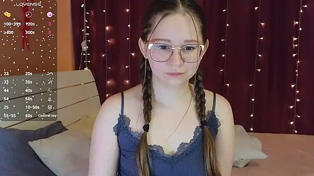 AnastasiiaFox online show from 12-20-25, 07:55