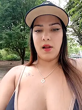 camiysebas21 online show from 09-17-25, 08:33