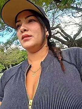 camiysebas21 online show from 05-10-26, 07:16