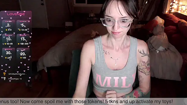 Plantbabeee online show from 03-21-25, 03:22