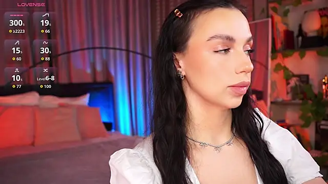 LunaNight online show from 11-17-25, 08:46