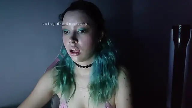 Snapshot of WandaDoll chatting on 10-15-25, 11:40 WandaDoll online show from 10-15-25, 11:40