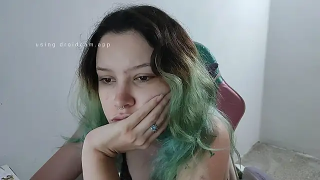 Snapshot of WandaDoll chatting on 10-16-25, 11:40 WandaDoll online show from 10-16-25, 11:40