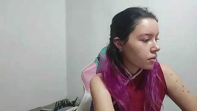 Snapshot of WandaDoll chatting on 01-07-26, 12:10 WandaDoll online show from 01-07-26, 12:10