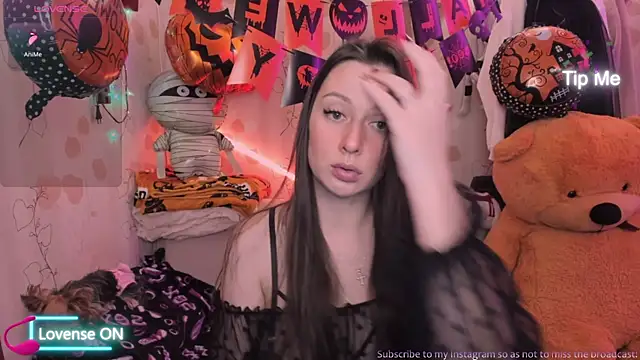 Lilly Black88888 online show from 10-18-25, 06:32