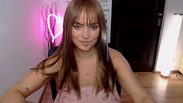 ChloeJewel1 online show from 12-01-25, 12:28