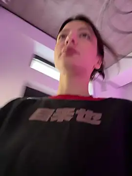 Snapshot of BabeRainbow chatting on 03-01-25, 09:29 BabeRainbow online show from 03-01-25, 09:29