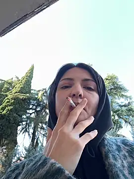 Snapshot of BabeRainbow chatting on 12-12-24, 09:51 BabeRainbow online show from 12-12-24, 09:51