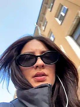 Snapshot of BabeRainbow chatting on 10-07-25, 10:38 BabeRainbow online show from 10-07-25, 10:38