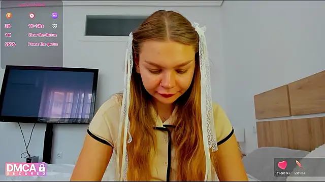 Molly sweetie online show from 05-06-26, 06:39