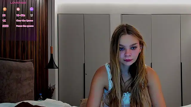 Molly sweetie online show from 09-25-25, 06:19