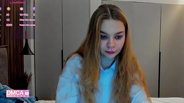 Molly sweetie online show from 11-28-25, 07:19