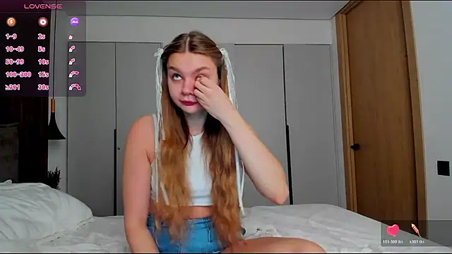 Molly sweetie online show from 02-19-26, 08:33