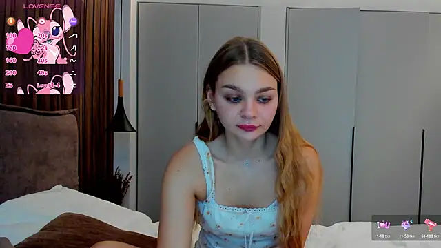 Molly sweetie online show from 10-30-25, 07:17