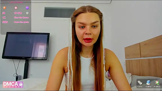 Molly sweetie online show from 05-17-26, 09:20