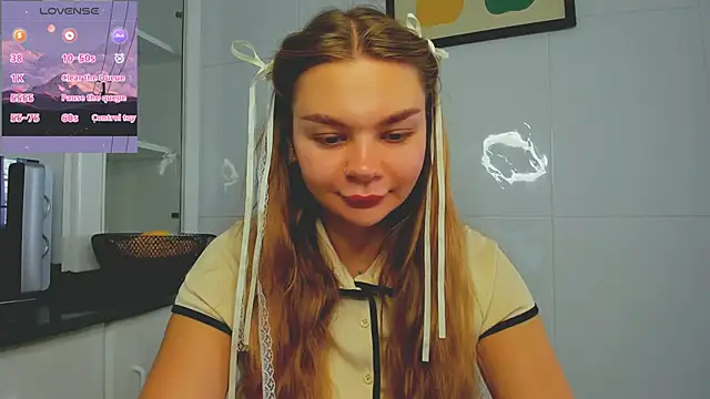 Molly sweetie online show from 06-17-26, 07:30