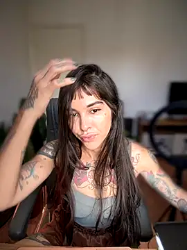 Nikatsu online show from 10-21-25, 04:39