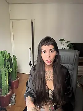 Nikatsu online show from 11-14-25, 10:41