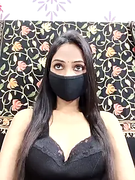 Snapshot of Yours-Bebo chatting on 02-25-25, 02:15 Yours-Bebo online show from 02-25-25, 02:15