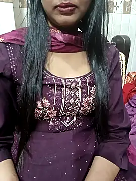 Snapshot of Yours-Bebo chatting on 02-26-25, 11:11 Yours-Bebo online show from 02-26-25, 11:11
