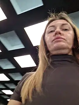 Miss    Mia  online show from 02-23-26, 11:22