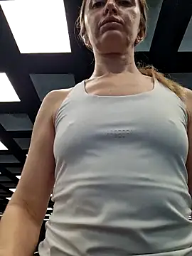 Miss    Mia  online show from 02-05-26, 11:17