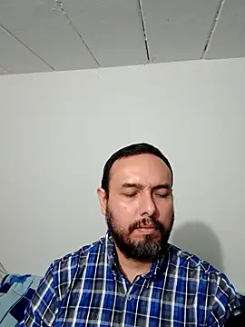 ElSunEagle online show from 10-27-25, 04:35