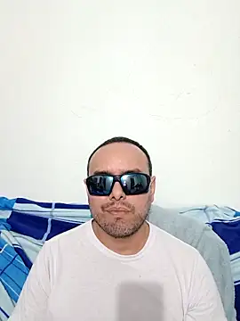 ElSunEagle online show from 06-18-26, 02:32
