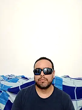 ElSunEagle online show from 04-29-26, 02:38