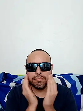 ElSunEagle online show from 05-23-26, 02:32