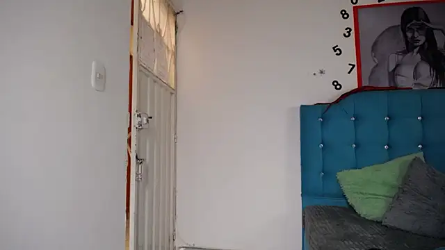 sweet skylove  online show from 12-02-25, 02:52