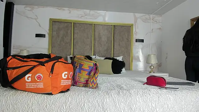 Snapshot of GiselOrtiz chatting on 02-12-26, 10:48 GiselOrtiz online show from 02-12-26, 10:48