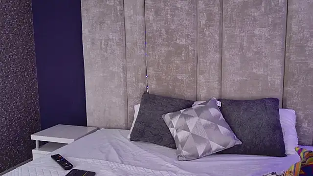 GiselOrtiz online show from 12-18-25, 10:30